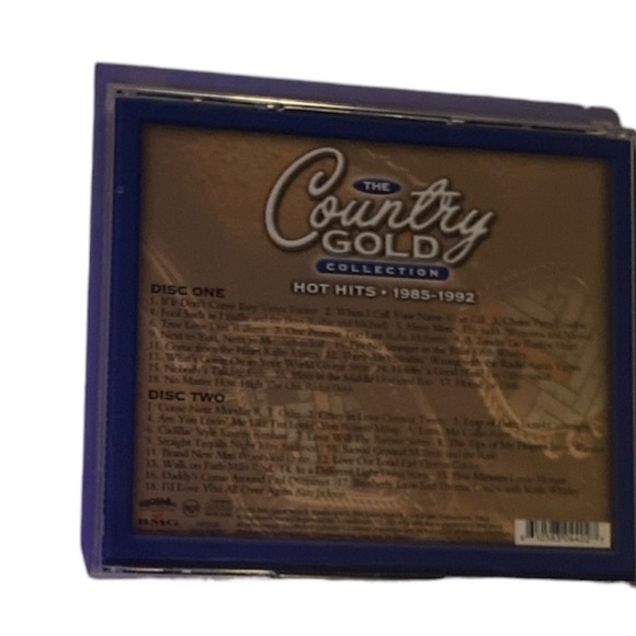 The Country Gold Collection Hot Hits 1985-1992 2 Discs 80s & 90s vintage songs - Picture 3 of 3